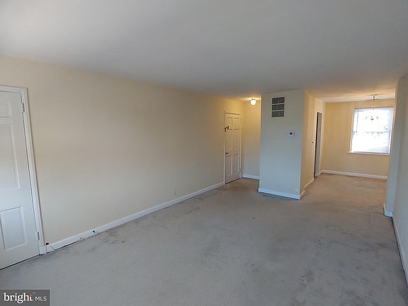 2nd image of 3301 S Stafford St APT B2