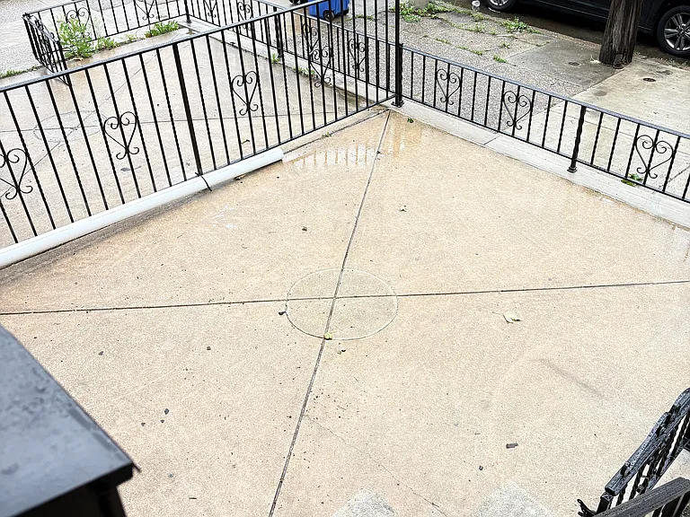 Front deck