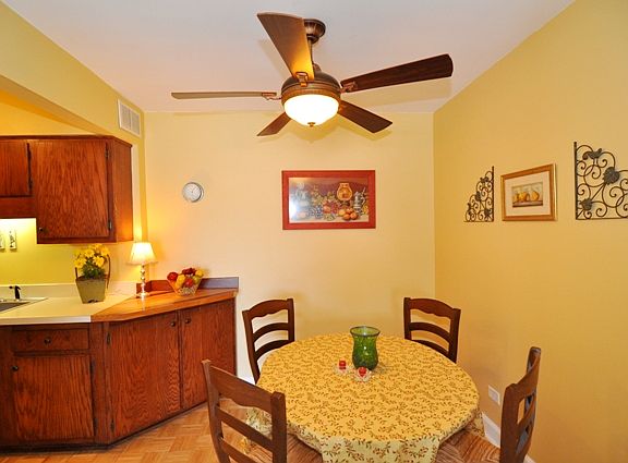 4th image of 16610 Theresa Ln APT 201
