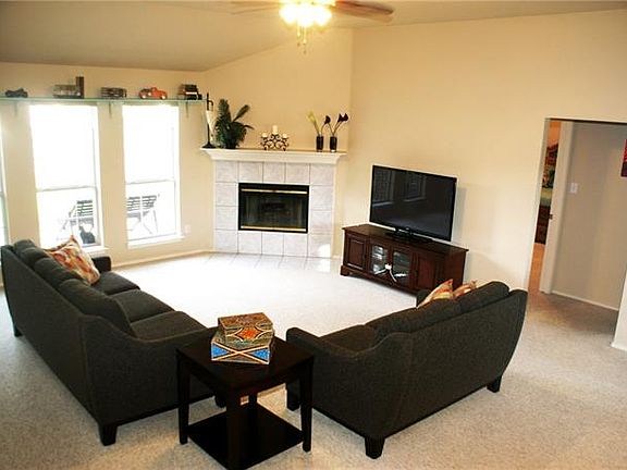 2nd image of 2207 Green Mere Dr