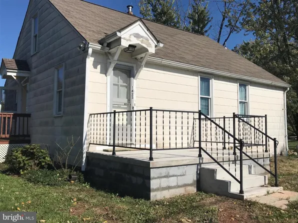 1425 Main St, Mechanicsburg, PA 17055