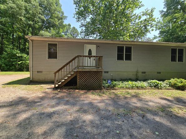 4527 Prince George Dr
