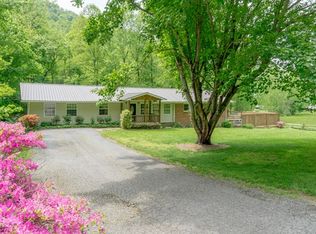 2790 Conleys Creek Rd, Whittier, NC 28789
