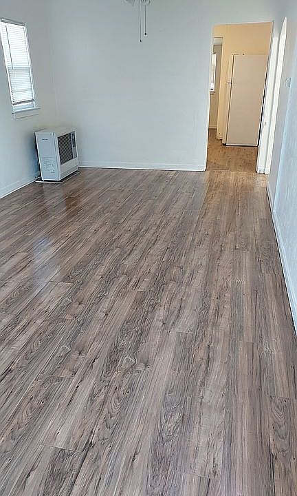 2nd image of 1513 & 1513-1/2 Main St