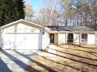 1927 Roberts Ln, Lawrenceville, GA 30043