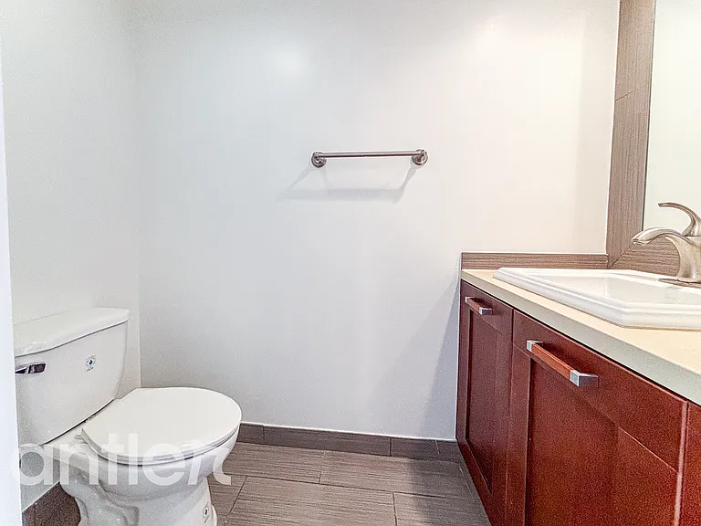 1241 S Sherbourne Dr #GPH4 — Photo 20