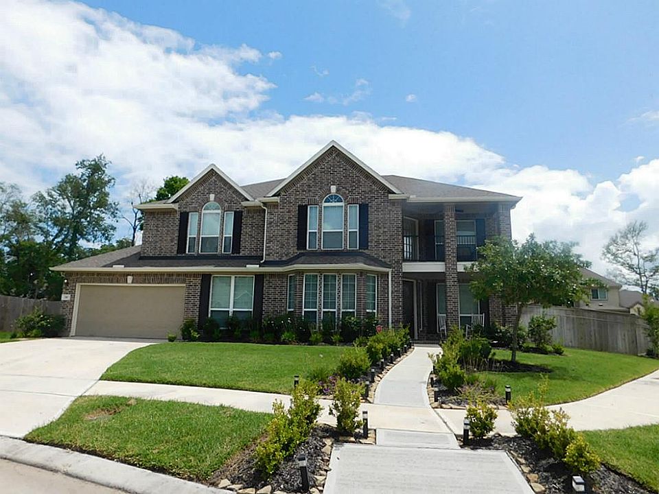 1st image of 38 Amaifi Dr