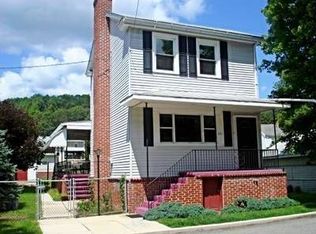 201 E Spring St, Tremont, PA 17981