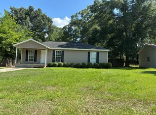 300 Donna Dr, Dothan, AL 36301