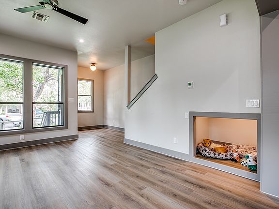 5th image of 1132 W Mistletoe Ave #101 & 102