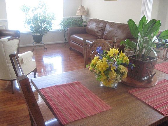 4th image of 20923 Governors Mill Ct