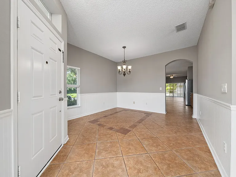 9724 Myrtle Creek Ln — Photo 14