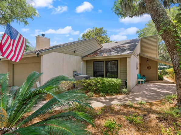 111 Linkside Dr, Saint Simons Island, GA 31522
