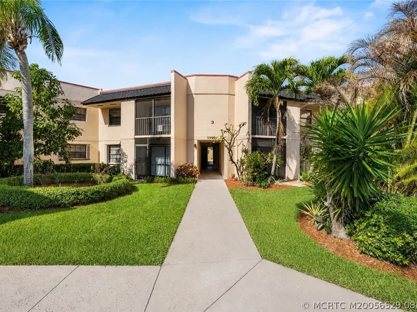 1999 NE Collins Cir APT 3-10, Jensen Beach, FL 34957