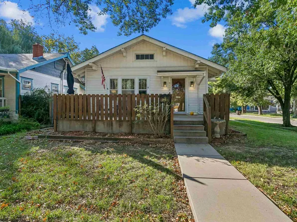 3103 E English St, Wichita, KS 67211