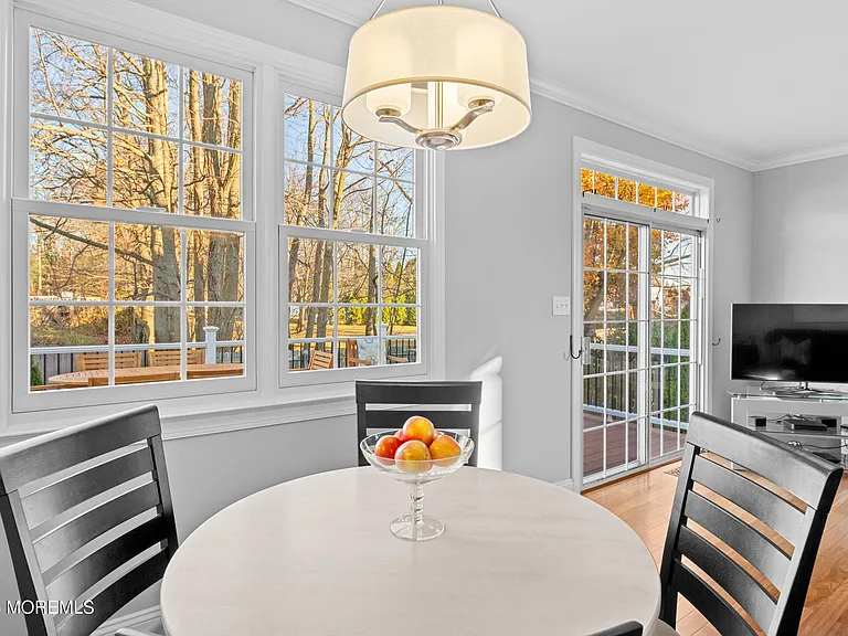 19 Danella Way — Photo 12