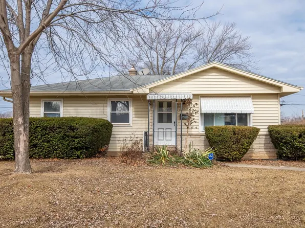 8112 West Daphne STREET, Milwaukee, WI 53223