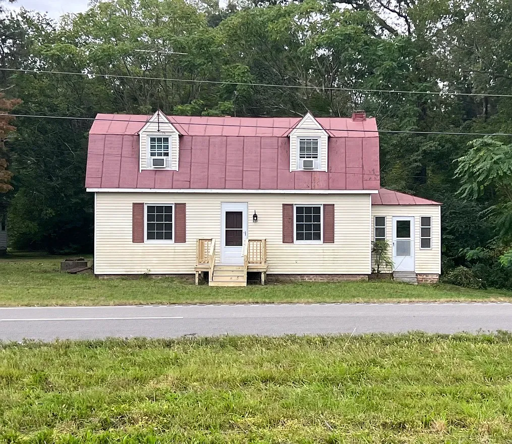 3 bed, 1843 sqft, $1,695 — Photo 1