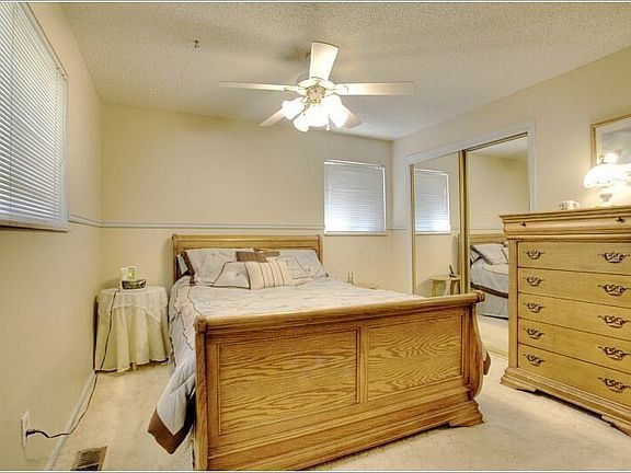 4th image of 8613 W Swarthmore Pl