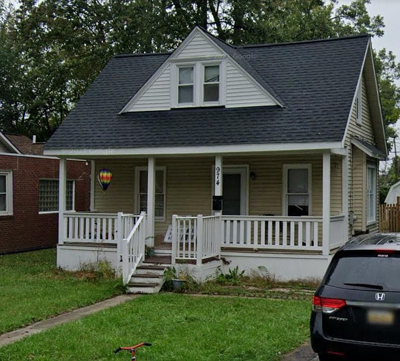 1st image of 974 Boston Ave