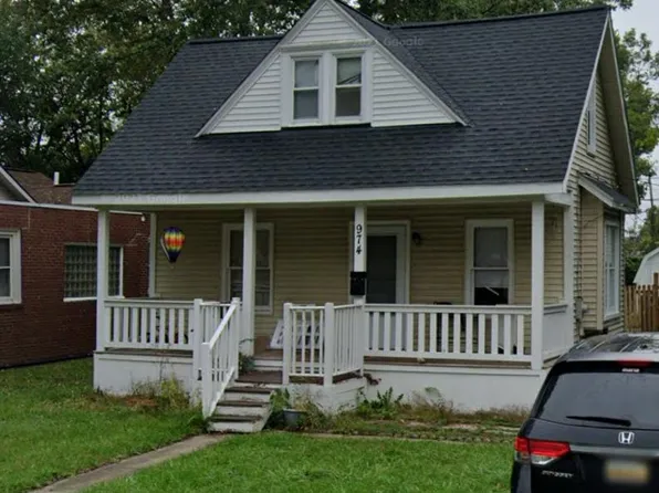 974 Boston Ave, Waterford, MI 48328