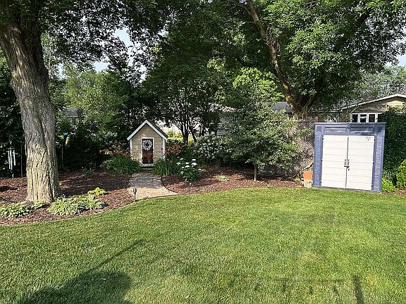 5th image of 533 Prospect Dr
