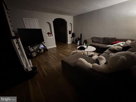 3rd image of 4207 Shelmire Ave