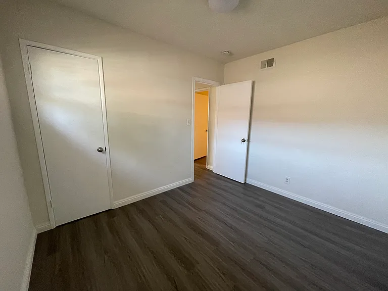 212 N Pasadena Ave #212 — Photo 12