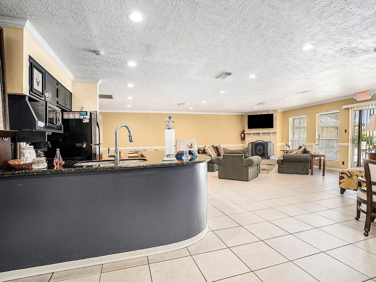 2 bed, 2.0 bath, 1035 sqft, $1,250 — Photo 4
