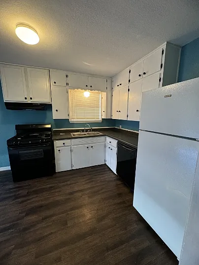 203 W North St #B — Photo 2