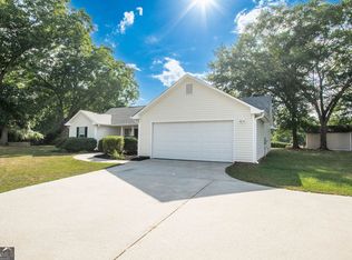 4881 Guthrie Cemetery Rd, Loganville, GA 30052