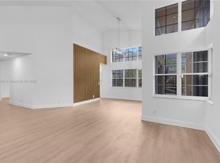 1525 Seabay Rd, Weston, FL 33326