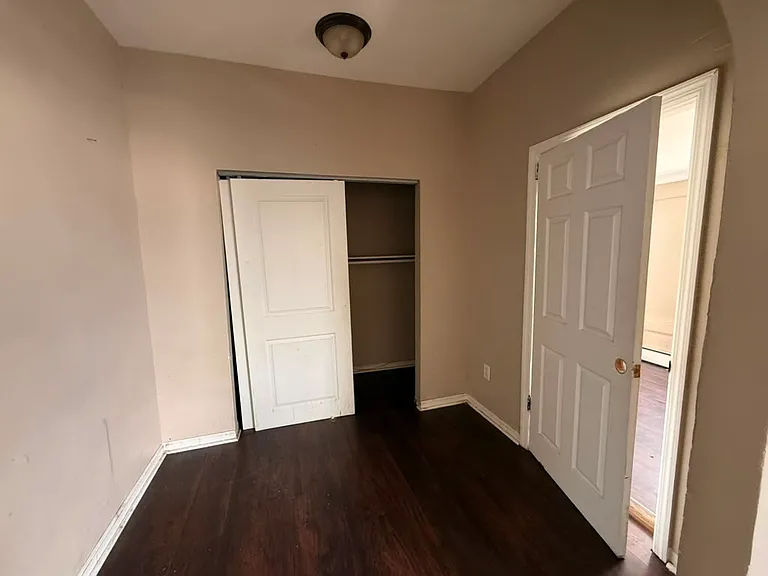 1063 Grove St #2 — Photo 5