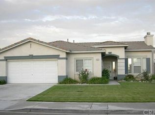 6757 Royal Crest Ct, Fontana, CA 92336