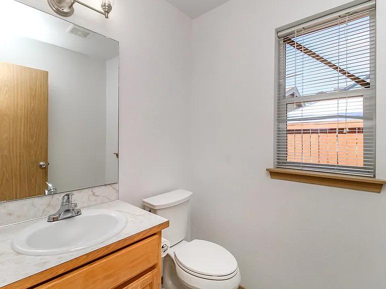 3307 S 43rd St — Photo 18