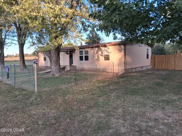 186 SE 19th Ln, Lamar, MO 64759
