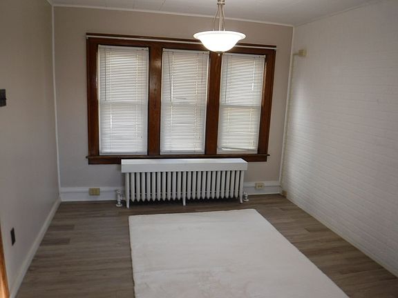 2nd image of 5 Deer St