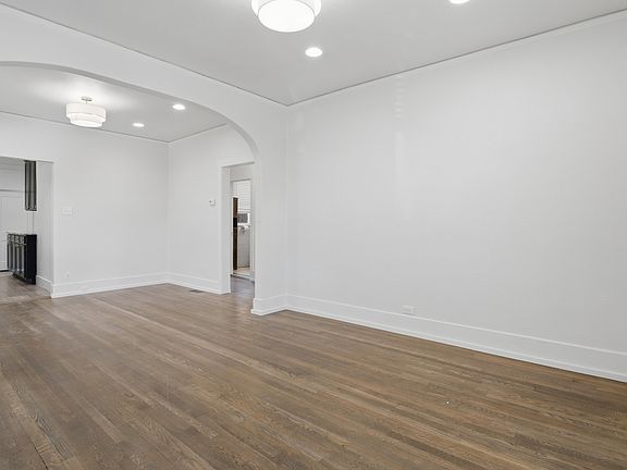 5th image of 1625 E Virginia Ave