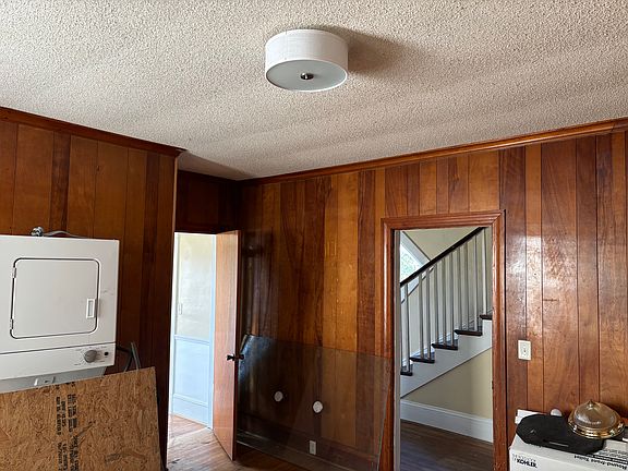 4th image of 1518 McDuffie Ave