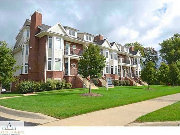 2nd image of 2026 Central Park Dr