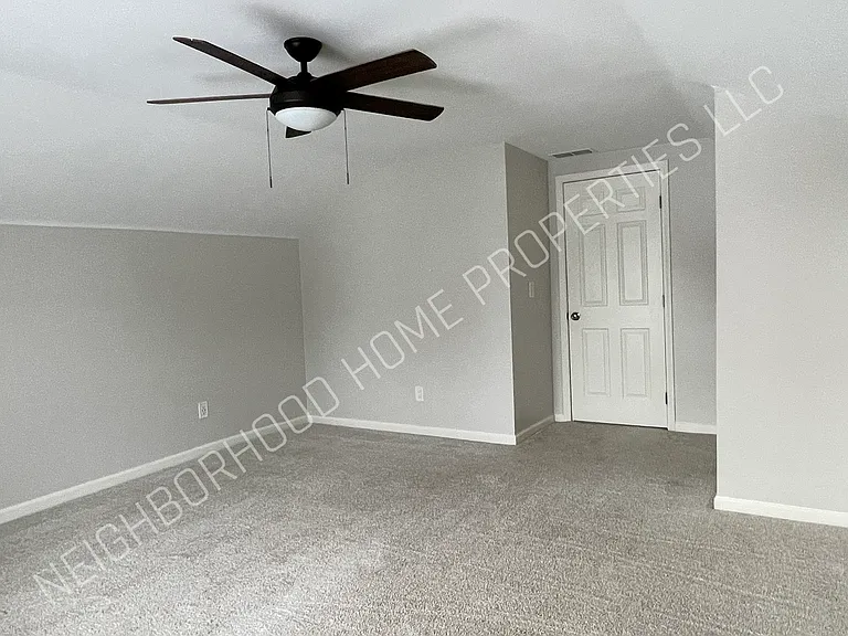 2450 Gerald Ave — Photo 37