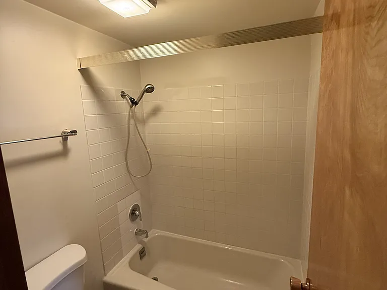 405 Slater St #8 — Photo 9