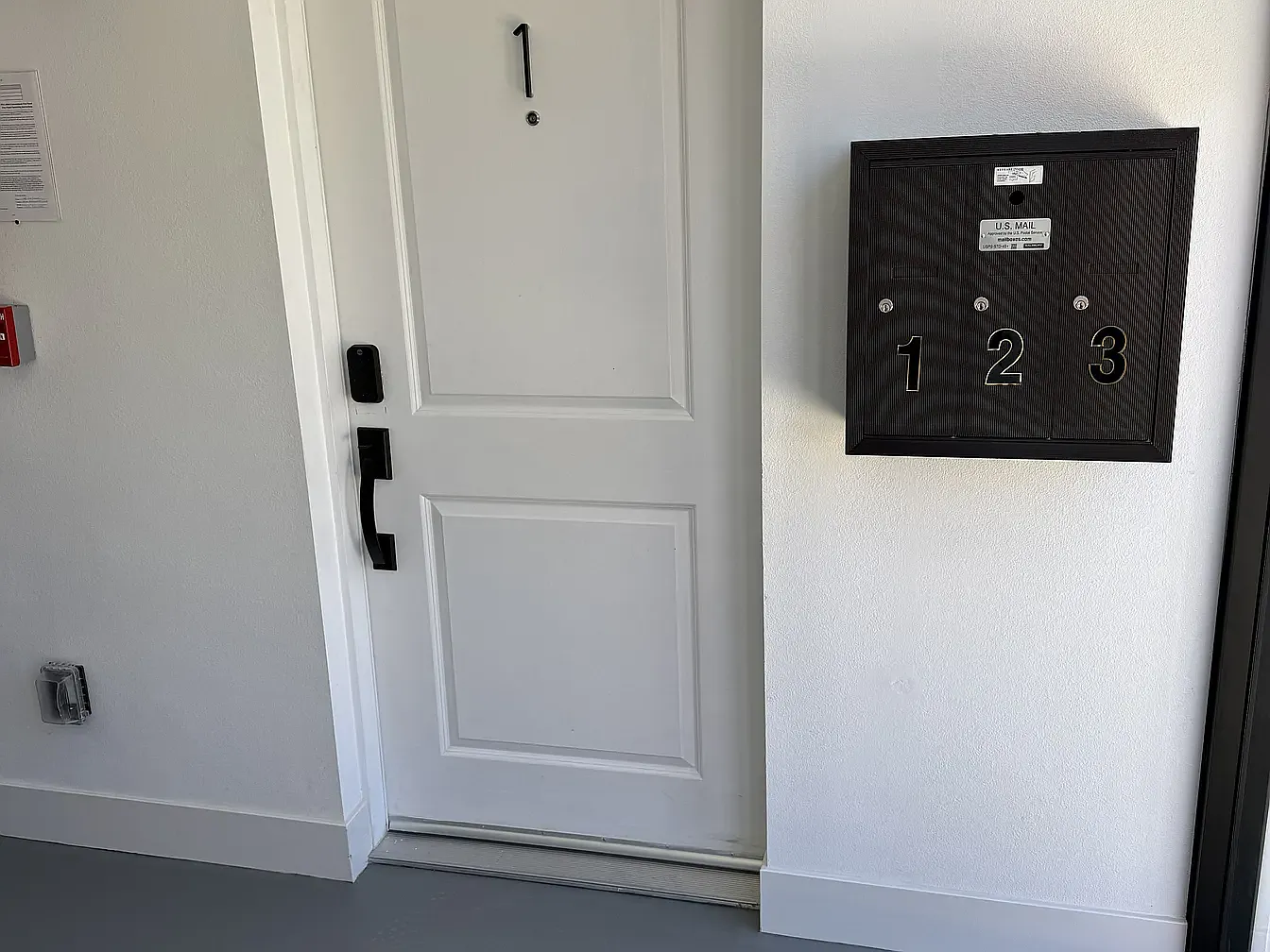 4 bed, 1780 sqft, $4,500 — Photo 3
