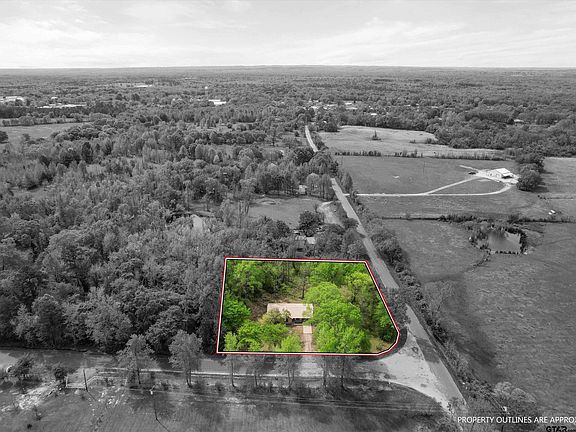 4th image of 1393 County Road 2210