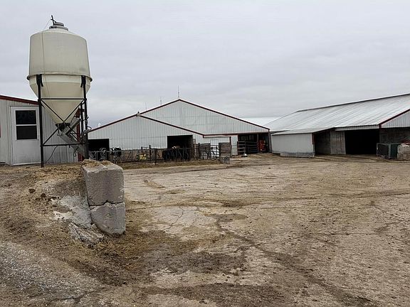 5th image of 5182 Frontier Road