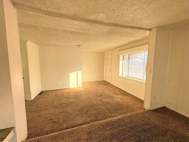 813 E Center St #A — Photo 2