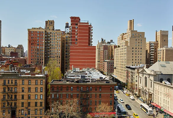 Sold by Compass | media 9