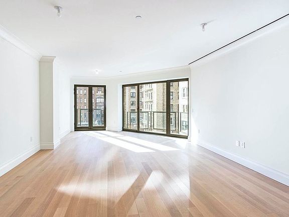 3rd image of 164 W 74th St Penthouse A