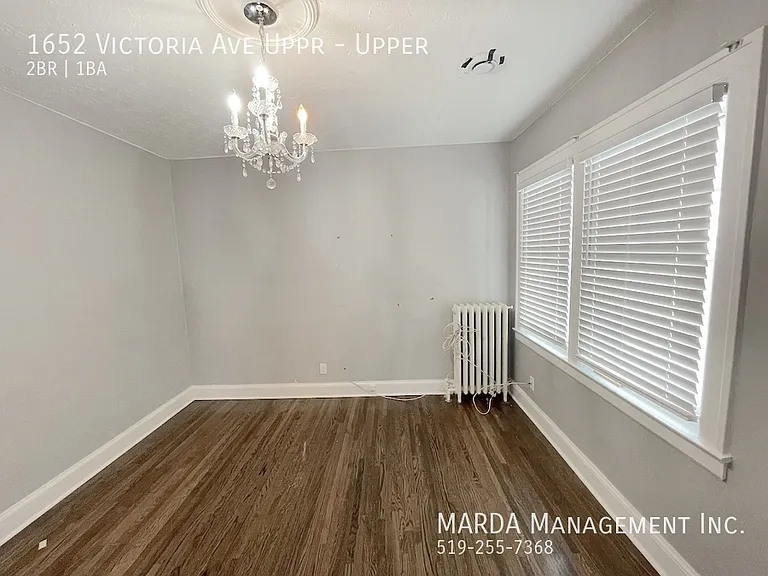 1652 Victoria Ave #UPPER — Photo 20