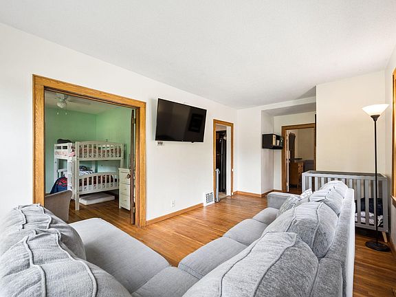 5th image of 2241 57th St E
